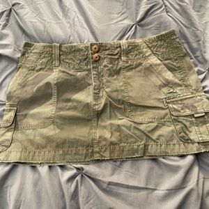 American Eagle Camo skirt